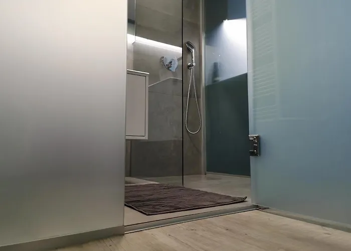 Dreamy Center Location *